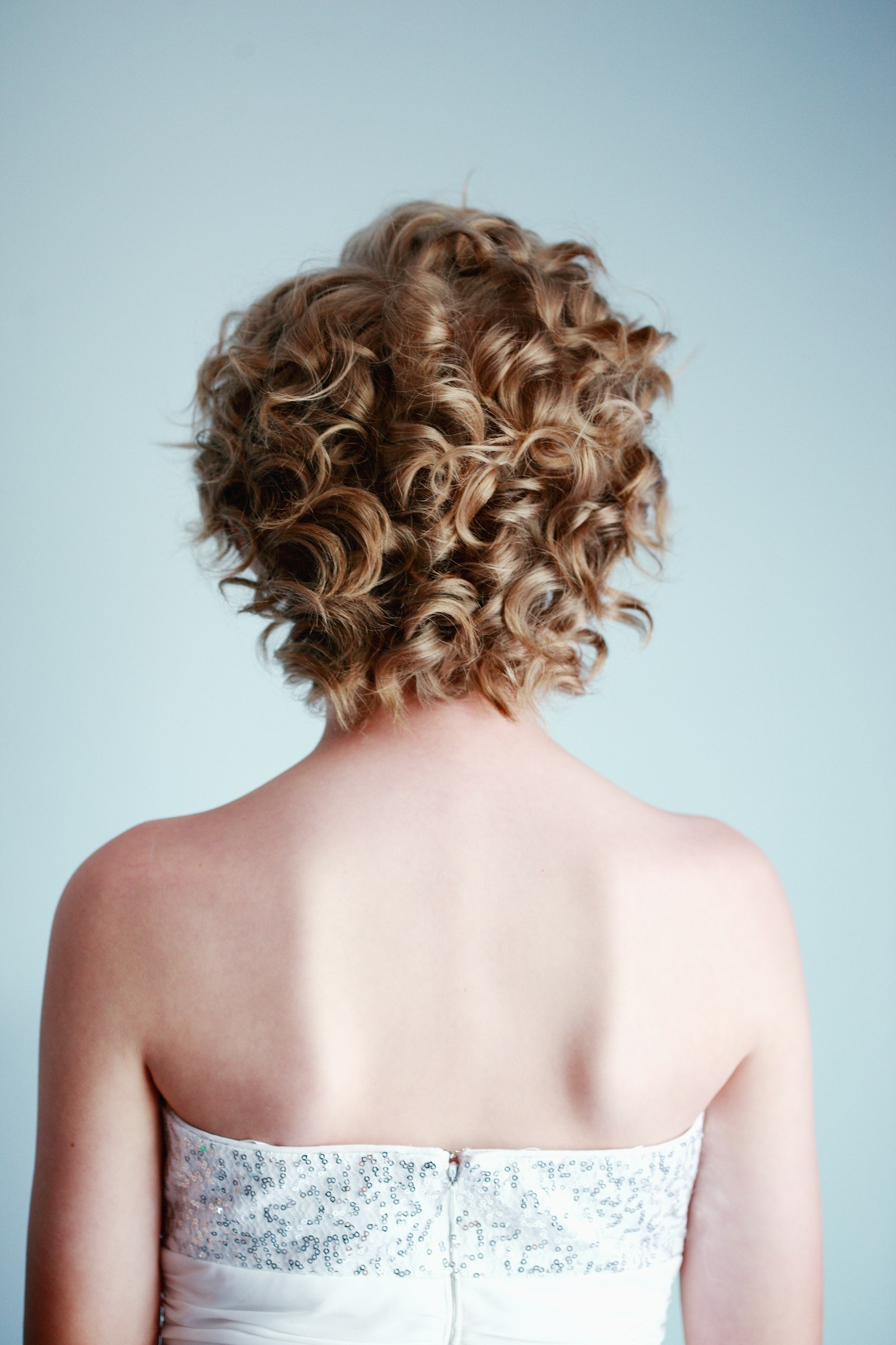 Curly hair care routine in action